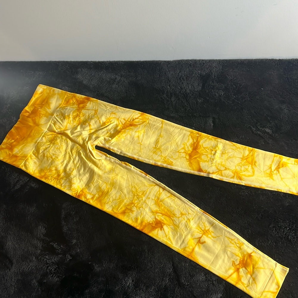 Yellow Tie-Dye leggings NWOT-runs small size up